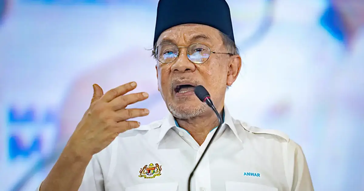 Anwar Cautions Cabinet Over Campaign Conduct, Warns of Resignation Demands for Misconduct
