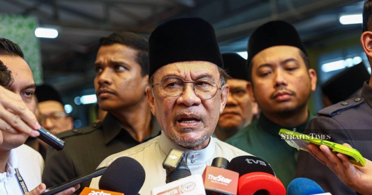 Only Agong Can Revoke Azam Baki's NFCC Appointment, Anwar Clarifies