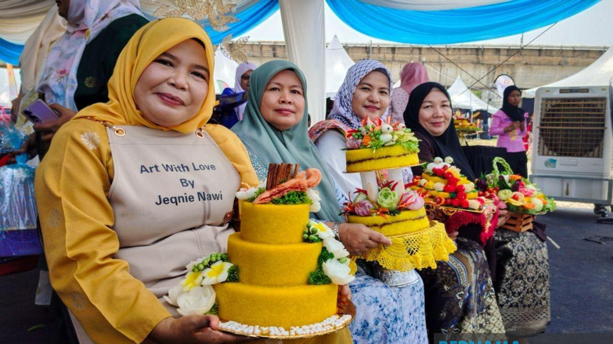 From Resort Job to Thriving Craft: Kelantan Woman Builds Pulut Kuning Empire