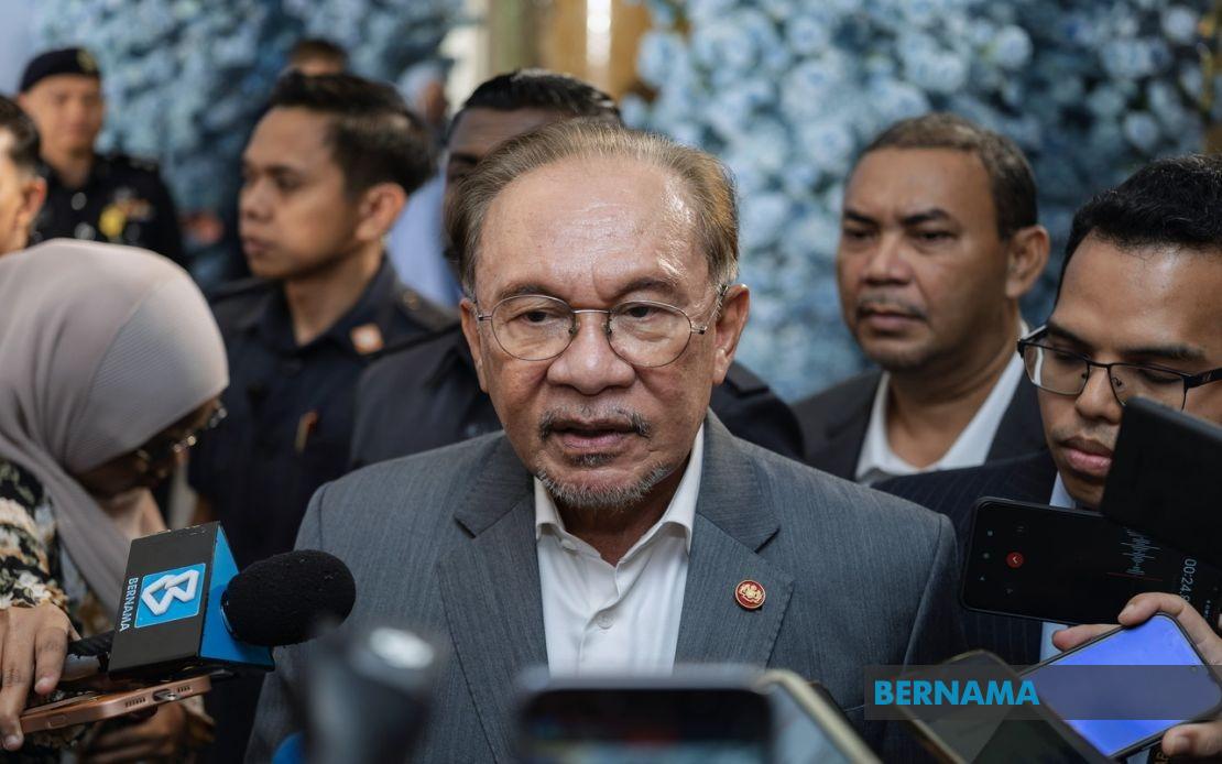 Anwar Yet To Receive Briefing On Melaka DAP Lawmakers' Departure From State Government