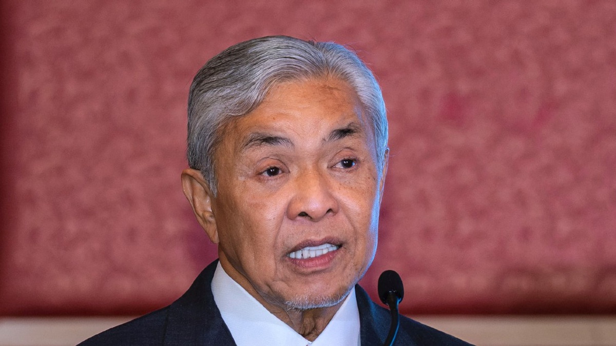 Zahid Charts Ambitious Course for Immigration Department Overhaul