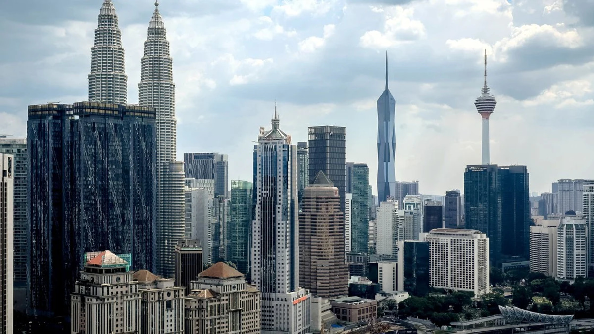Foreign Investors Shrug Off GE16 Speculation, Focus on Stability and Fundamentals