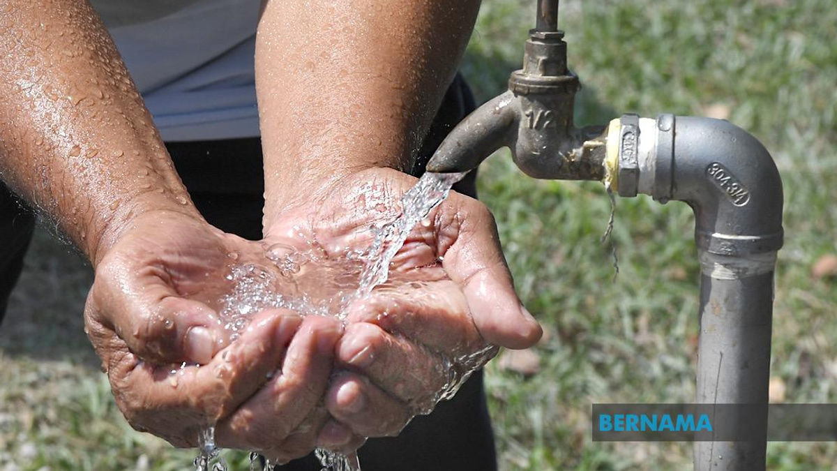 Illegal Water Connections Discovered at 45 Homes in Pasir Mas