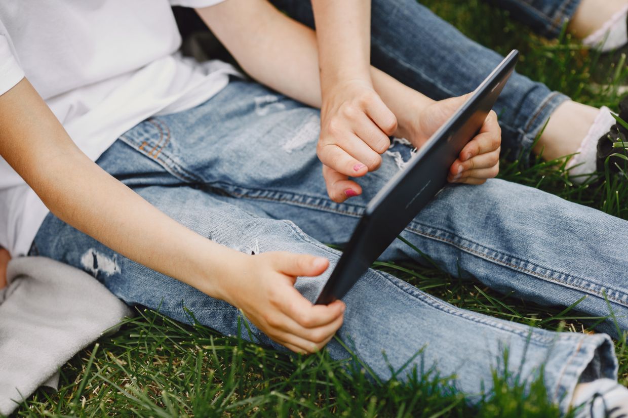 The Silicon Valley Paradox: Tech Titans Who Restrict Screens at Home