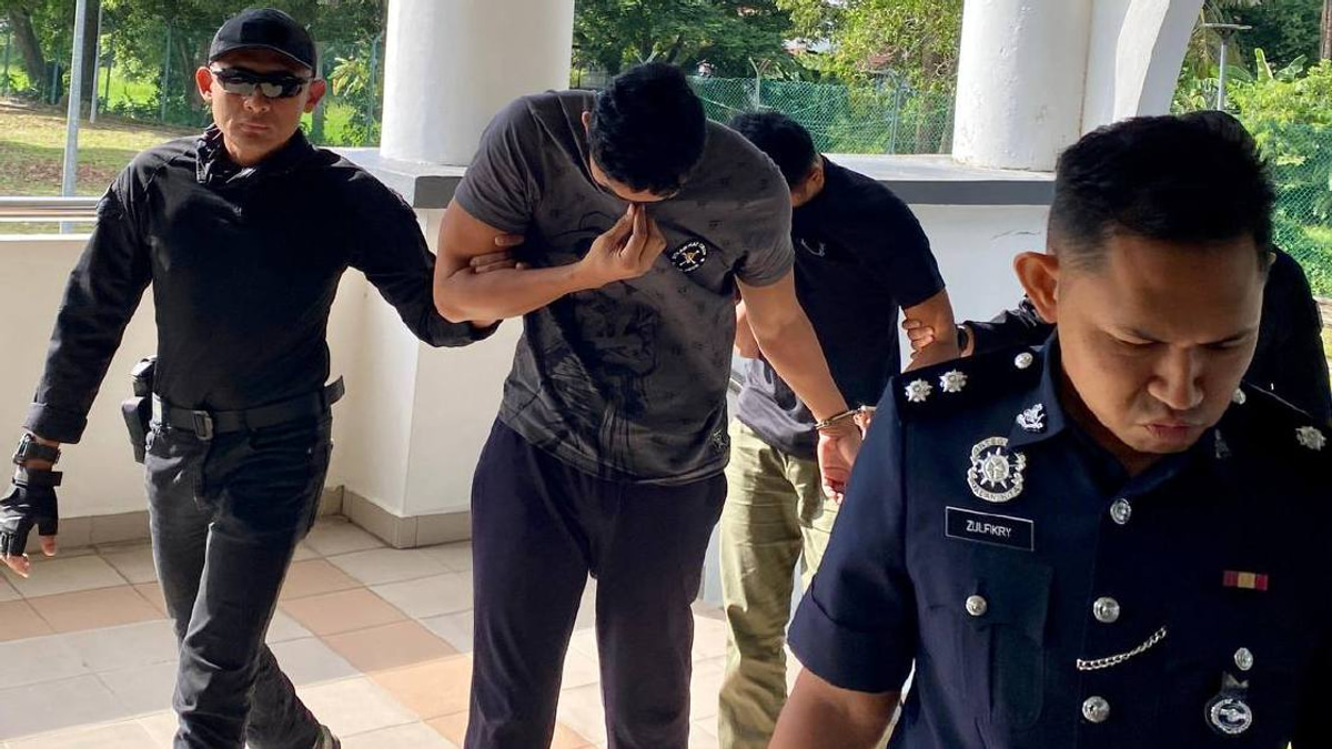 Two Malaysian Soldiers Face Smuggling Charges Over Myanmar Migrants