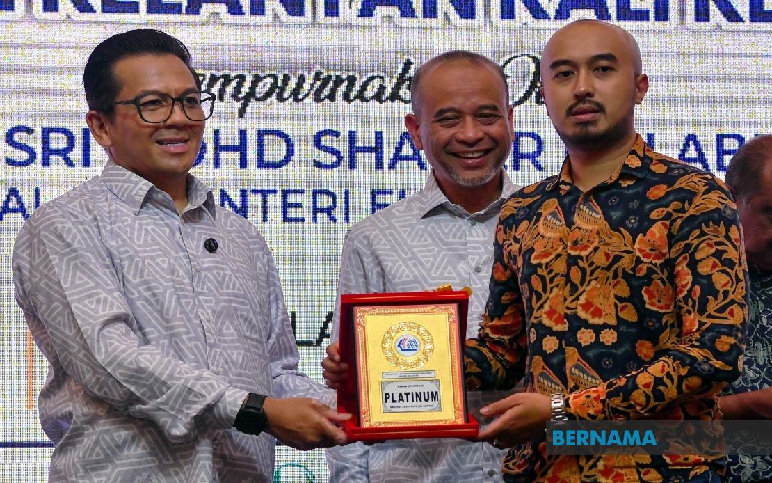 Malay Contractors Must Deepen Policy Understanding To Capitalise On Growth Opportunities, Says Deputy Economy Minister