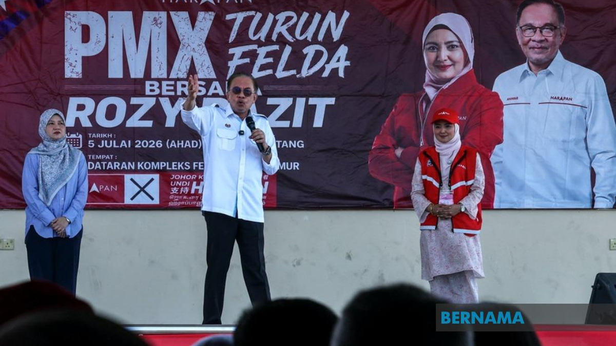 Anwar Commits to Resolving FELDA Second-generation Housing Problem