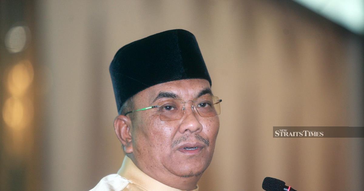 Police to Question Sanusi and Umno Leader Over Negri Sembilan Campaign Statements