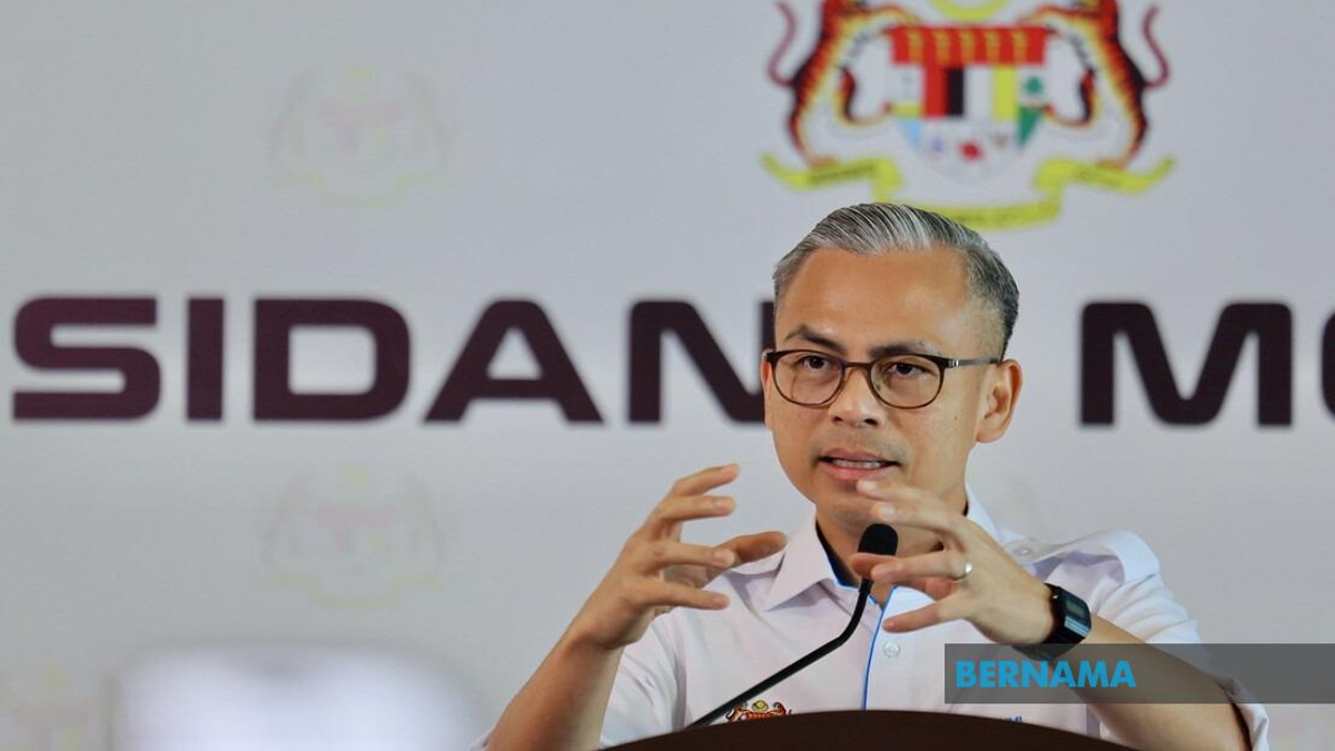 Cabinet to Convene Panel on Foreign Workers Crisis Next Week