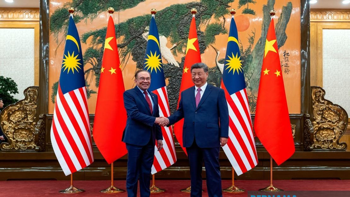 Anwar Extends Felicitations to Xi Jinping on Communist Party's 105th Anniversary