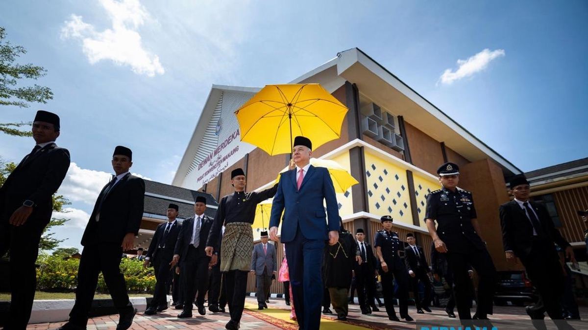 Sultan Nazrin Inaugurates Manjung's New Merdeka Hall as City Eyes Tourism Growth
