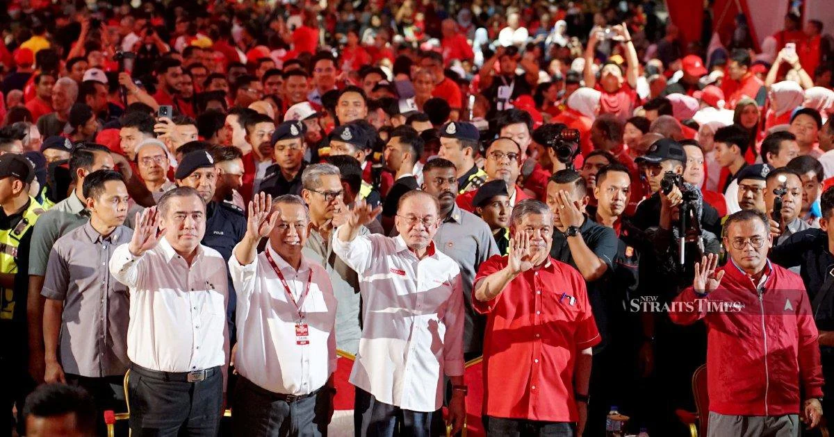 Anwar Urges Political Restraint: Keep Royal Institution Out of Negri Sembilan Election