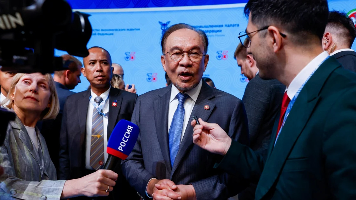 PM Anwar celebrates Russian culture, emphasizes soft power in bilateral relations