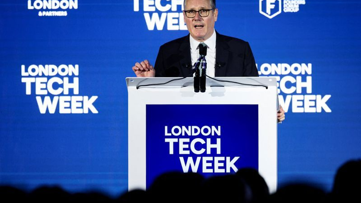 Britain launches £1.1 billion AI infrastructure drive with supercomputer and chip backing