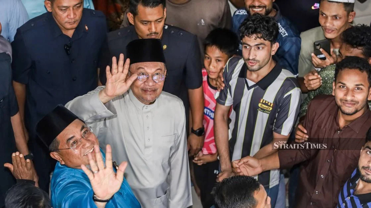PM Anwar raises alarm over Gaza crisis and Lebanon tensions as Aidiladha begins