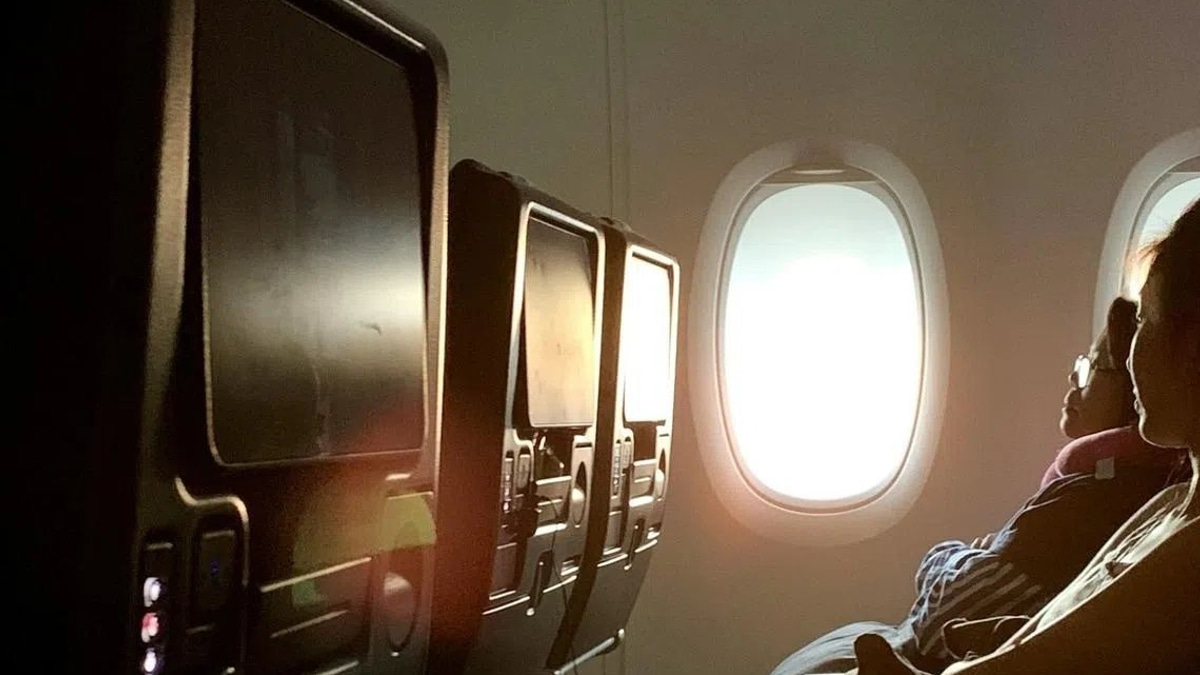 South Korean Teen Demands Better Safeguards Against Inappropriate In-Flight Entertainment