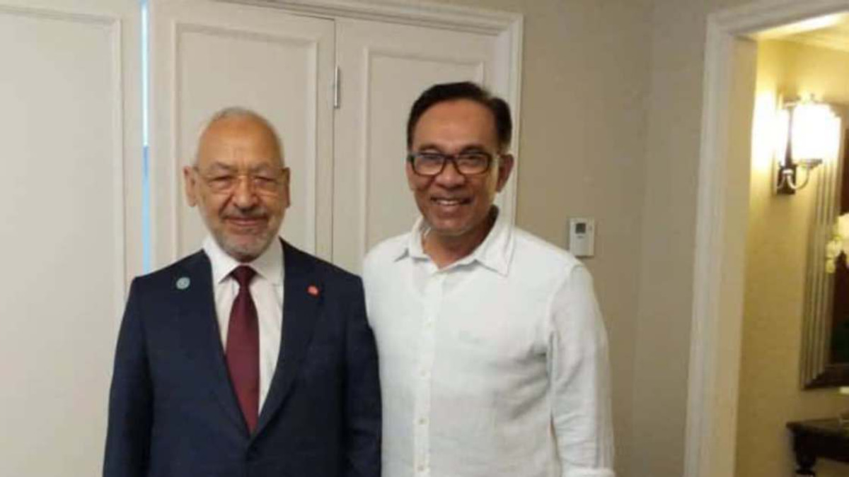 Anwar urges Tunisia to free Islamist leader Ghannouchi on humanitarian grounds