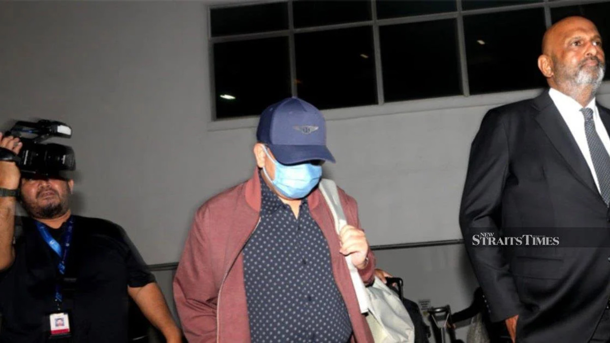 Ikram Malaysia Member Charged With 158 Counts of Abuse of Power
