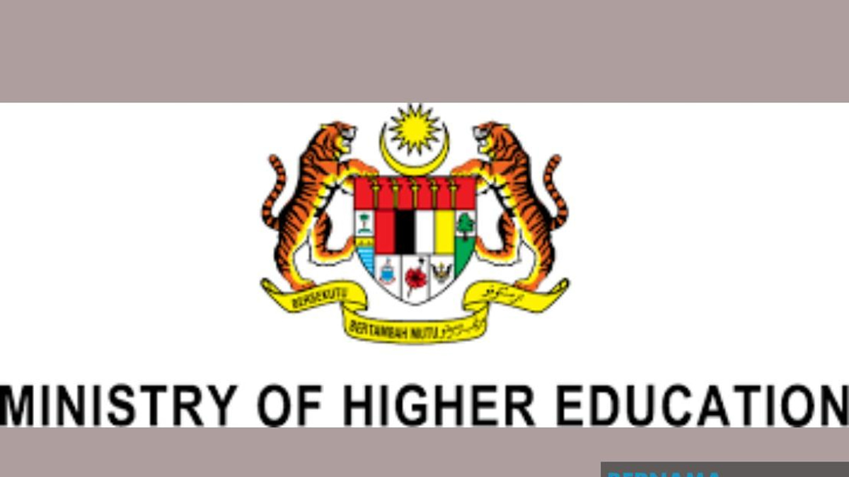 Over 169,000 SPM Leavers Offered Places at Public Higher Education Institutions