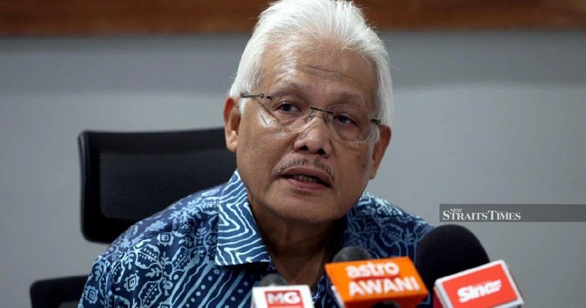 Hamzah Zainudin's New Party Eyes Role as Mediator Between Pas and Umno