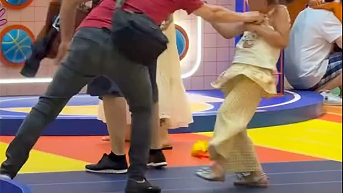 Hong Kong police arrest two women after viral shopping centre altercation involving young girl