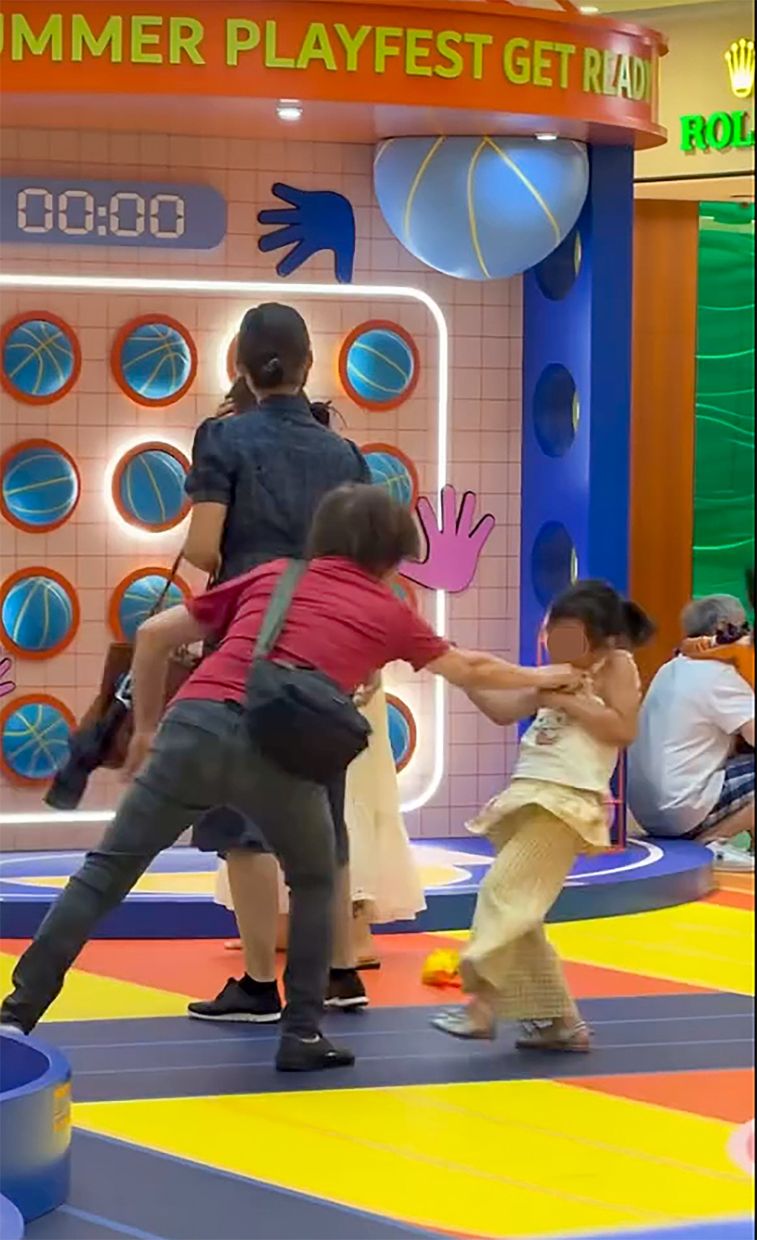 Hong Kong police arrest two women after viral shopping centre altercation involving young girl