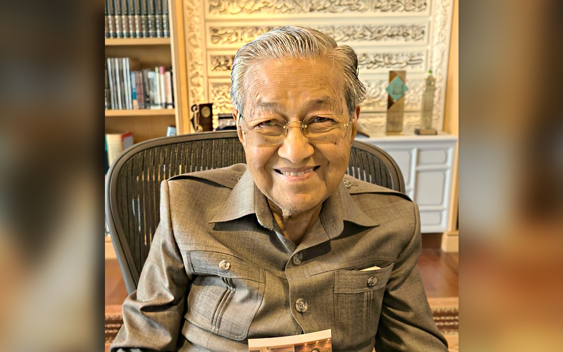 Cabinet Ministers Mark Dr Mahathir's 101st Birthday With Warm Wishes