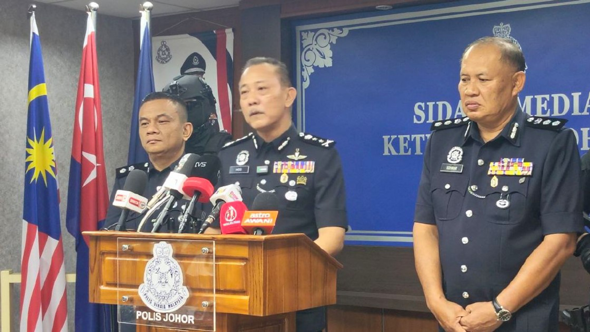 Five detained following inquiry into inverted Malaysian and Johor flags across state