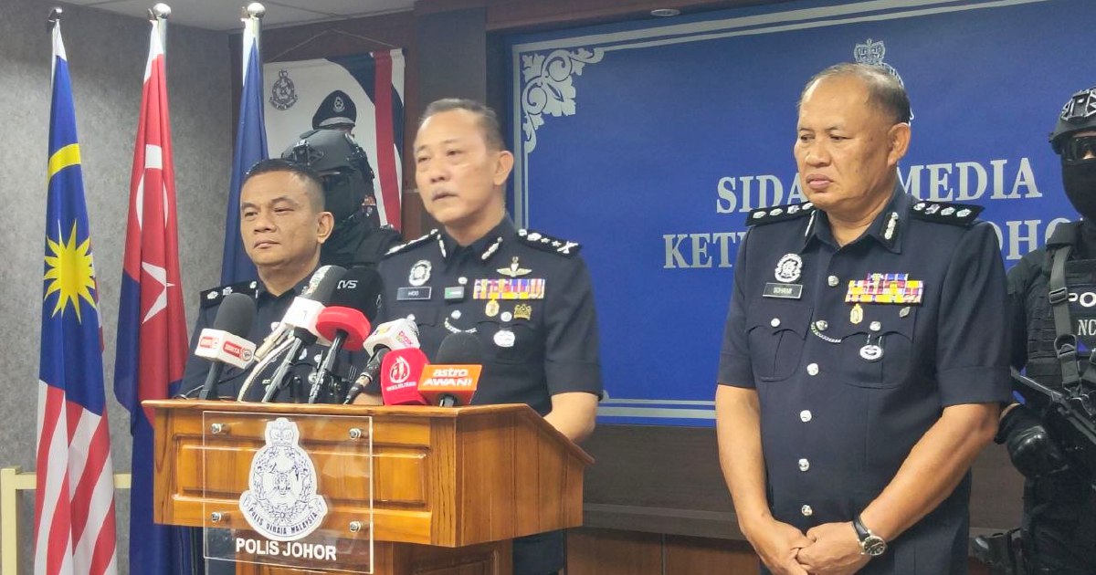 Five detained following inquiry into inverted Malaysian and Johor flags across state