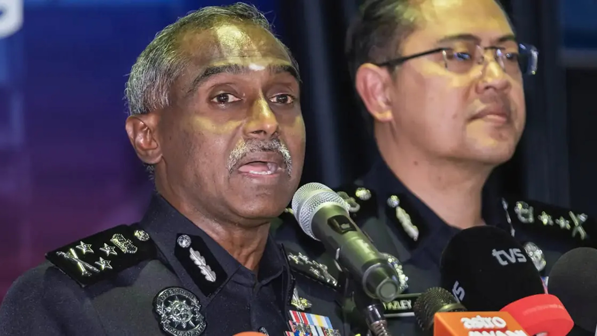 Woman Faces Court Charge Over Alleged Defamation of Anwar Ibrahim