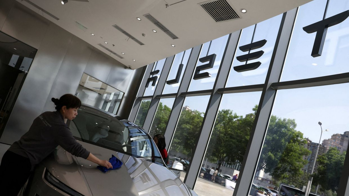 Tesla Faces Record China Recall Over Door-Handle Safety Defects Affecting 3 Million Vehicles