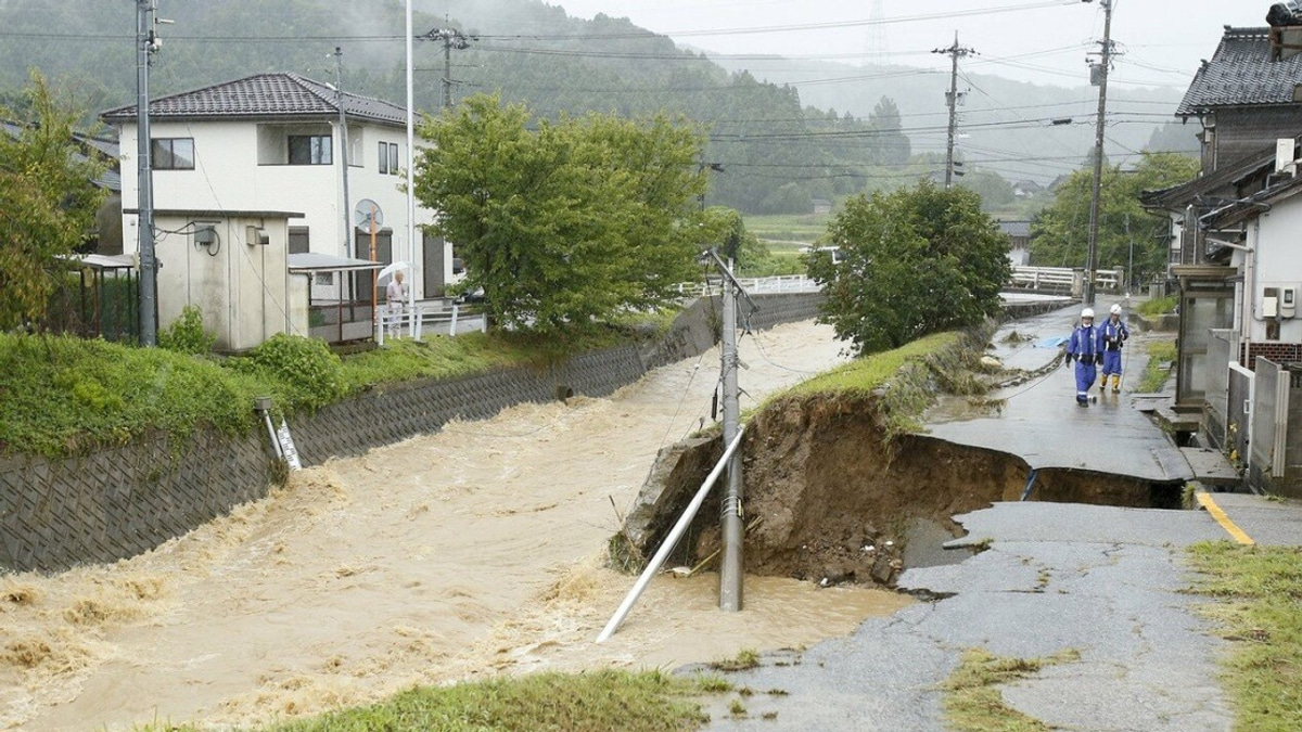 Central Japan Battered by Torrential Rain as Landslides and Flooding Displace Thousands