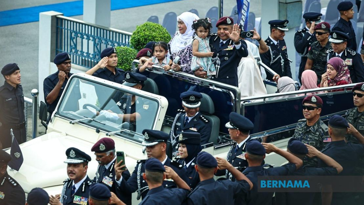 PDRM Must Enforce Law Impartially To Achieve World-Class Status, Says Outgoing Deputy Chief