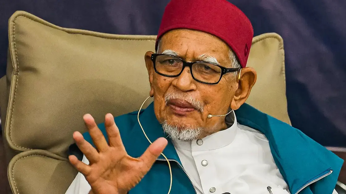 PAS Chief Explains Perikatan's Supporting Role in Johor State Election