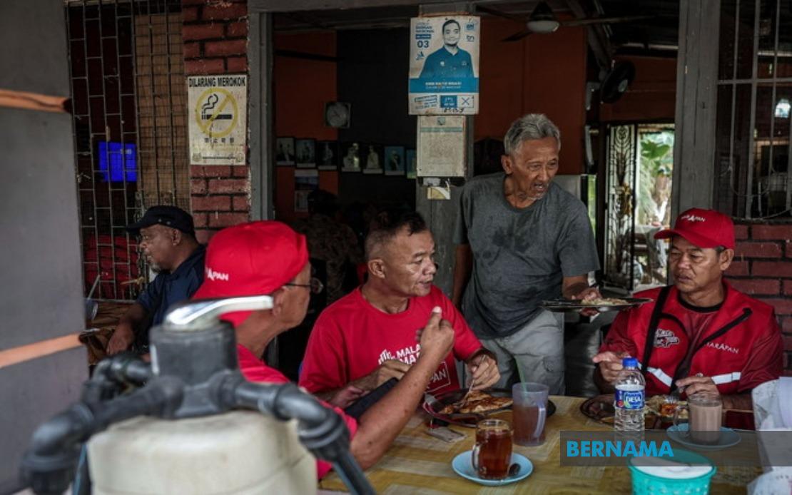Johor Election Campaign Fuels Unexpected Boom for Small-Scale Food Traders