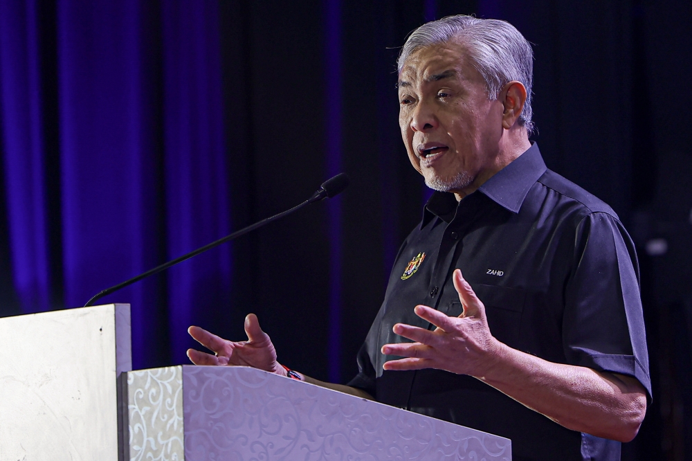 Deputy PM Zahid Accuses Ministry Officials of Facing Pressure to Attend BN Events During State Elections