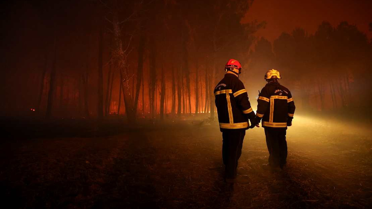 French Teenager Charged Over Fire That Killed Two Firefighters in Bordeaux Region