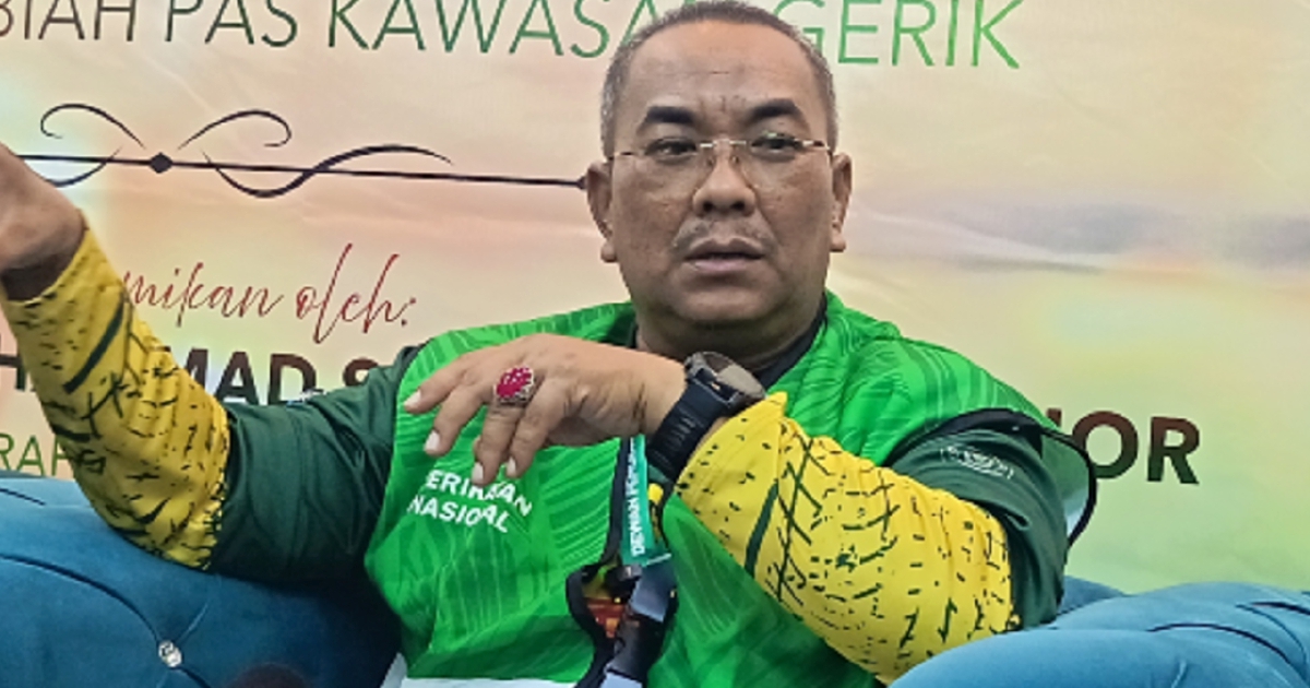 Sanusi Clarifies Gambling Stance: Remarks Aimed at Tycoons, Not Anwar