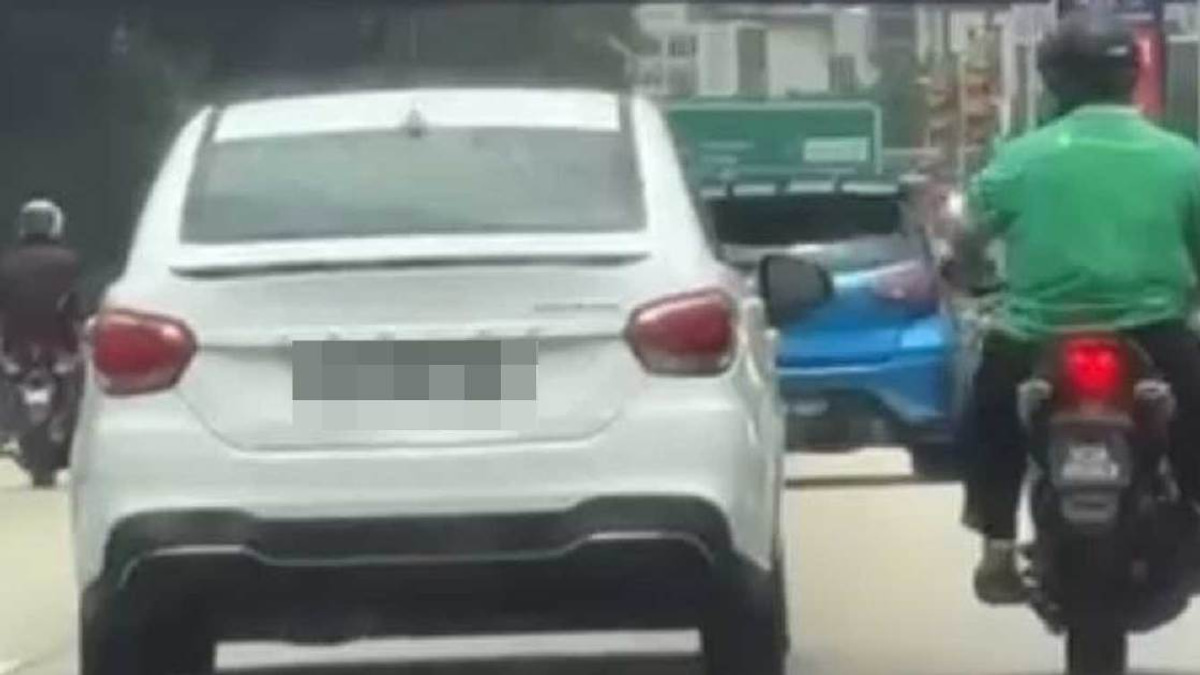 Technician Arrested Over Road Rage Incident on KL-Seremban Expressway