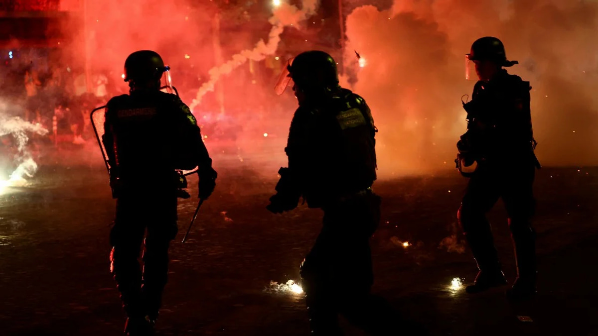 780 Detained Across France Following PSG Victory Turmoil; One Death in Road Mishap
