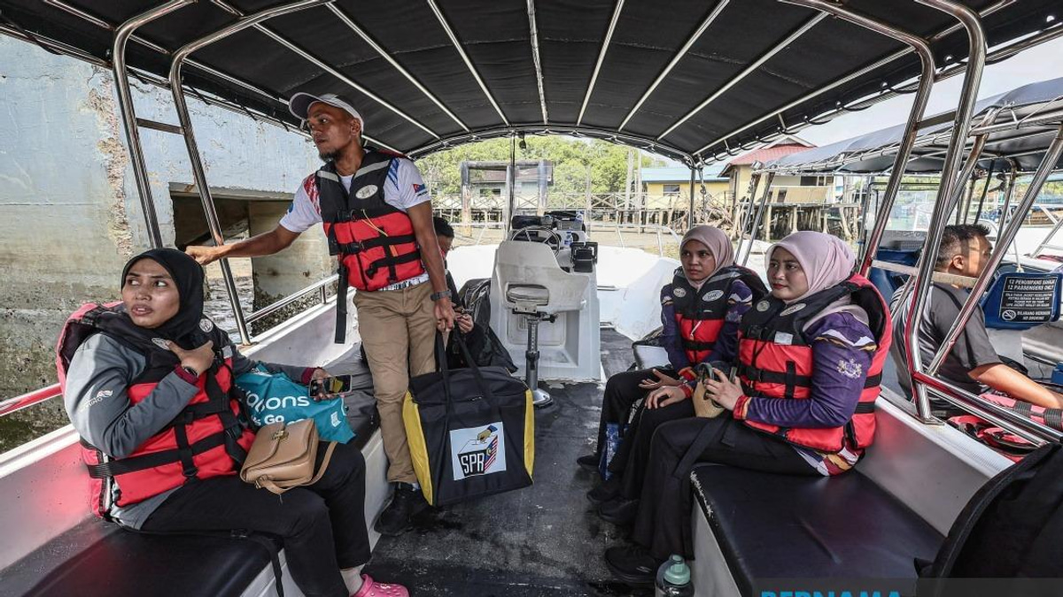 Johor Election Energises Small Businesses as Voters Head to Polls