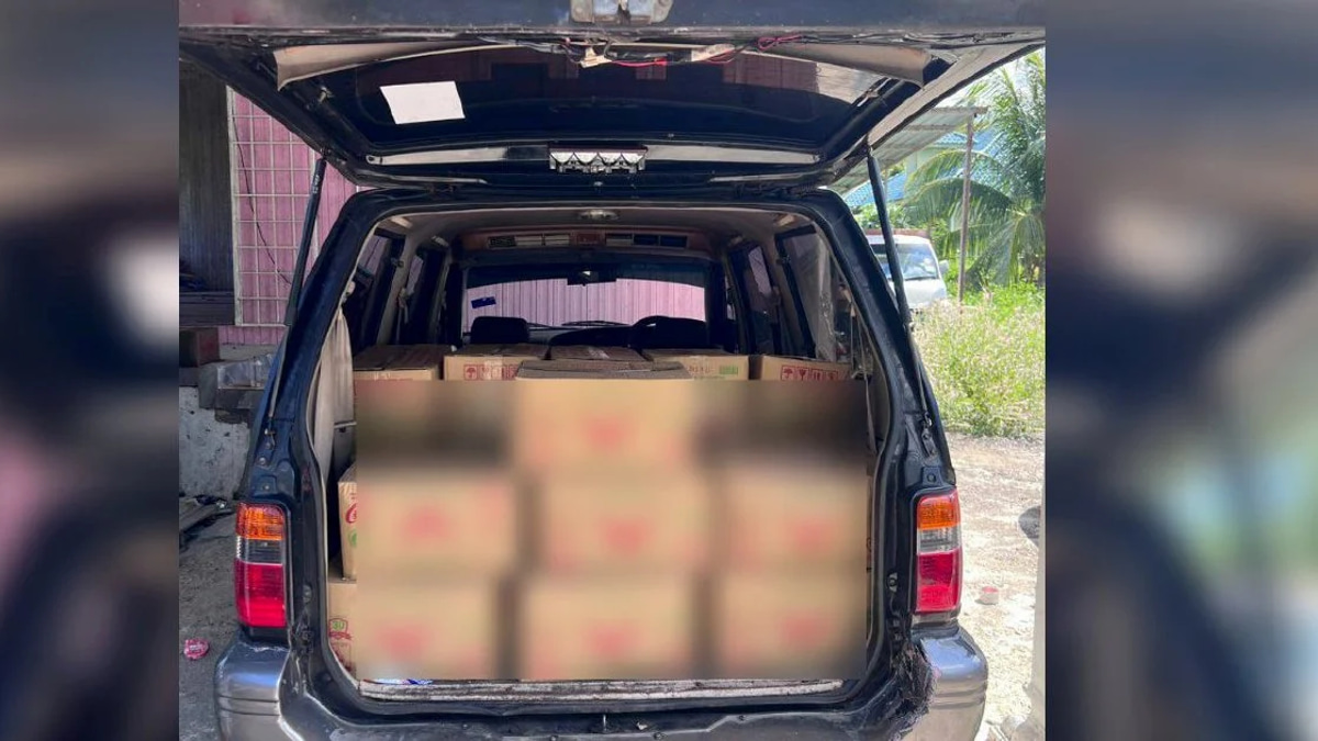GOF Seizes 493kg of Subsidised Cooking Oil, Detains Shop Worker