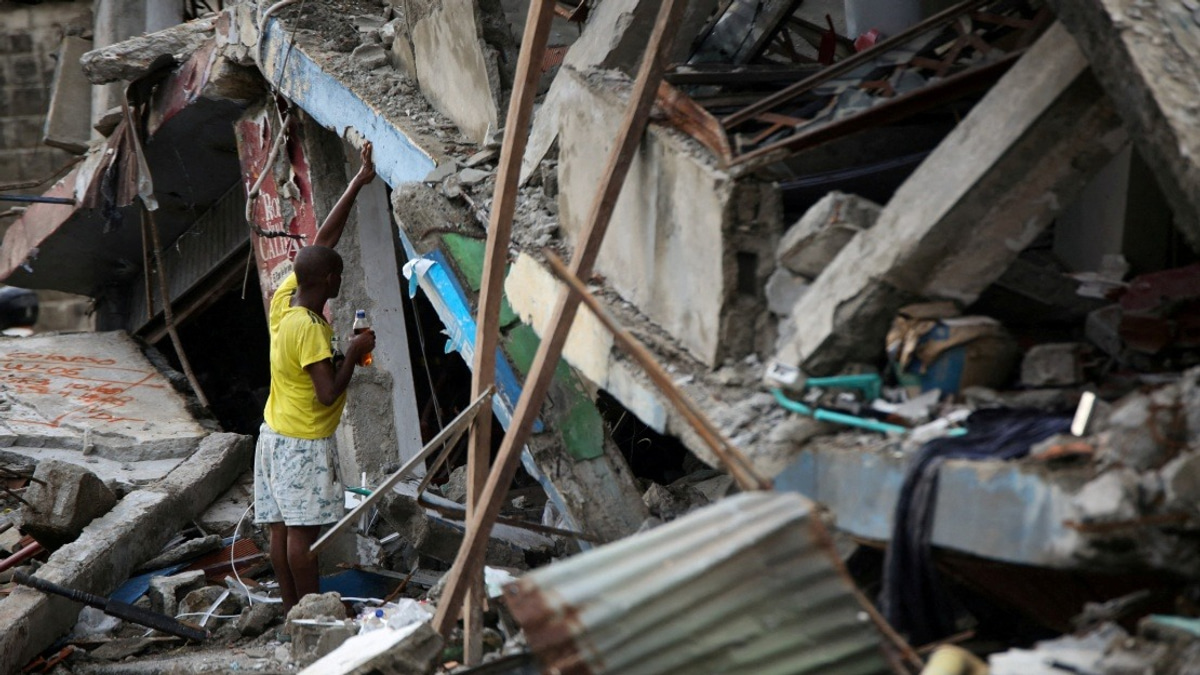 Colombia Battles Dual Crisis: Massive Wildfires Compound Earthquake Recovery Efforts