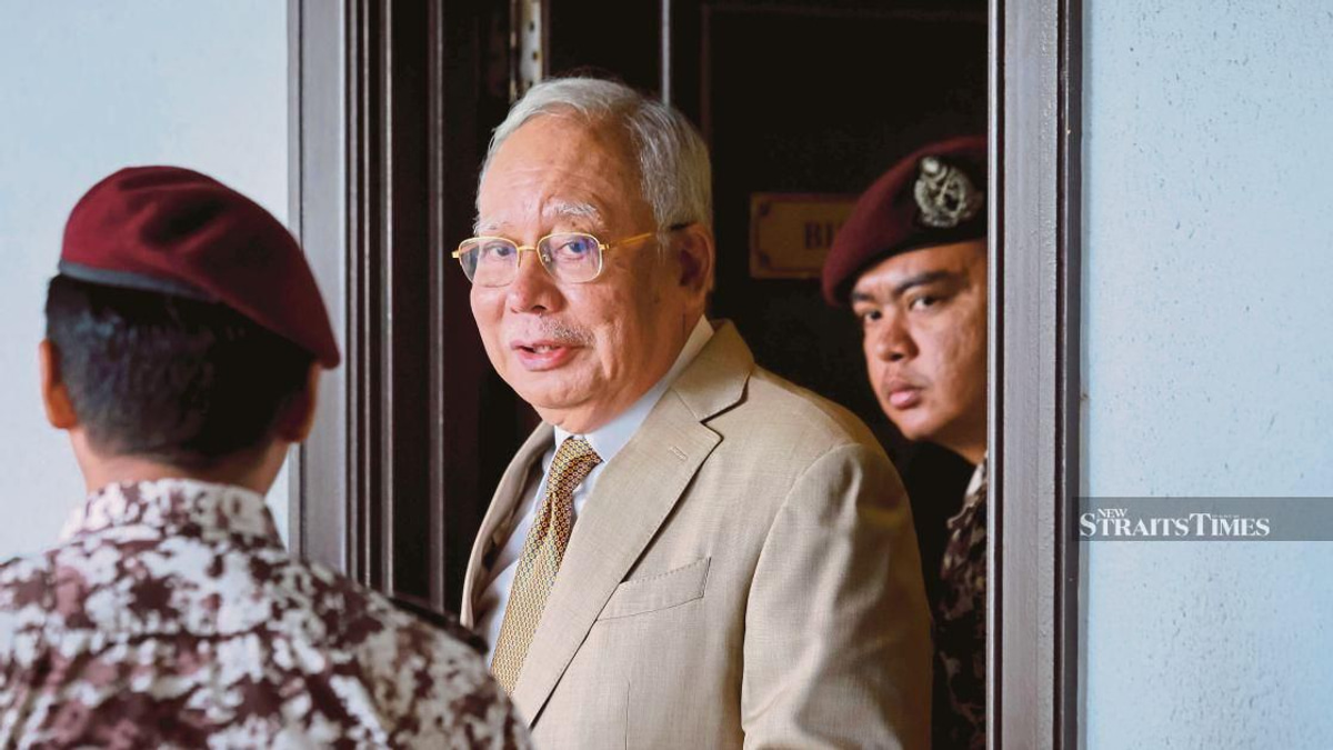Bar Council challenges Najib's reduced sentence as courts hear major political cases