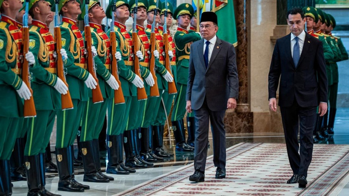 PM Anwar Receives Full Honours in Historic Turkmenistan Visit