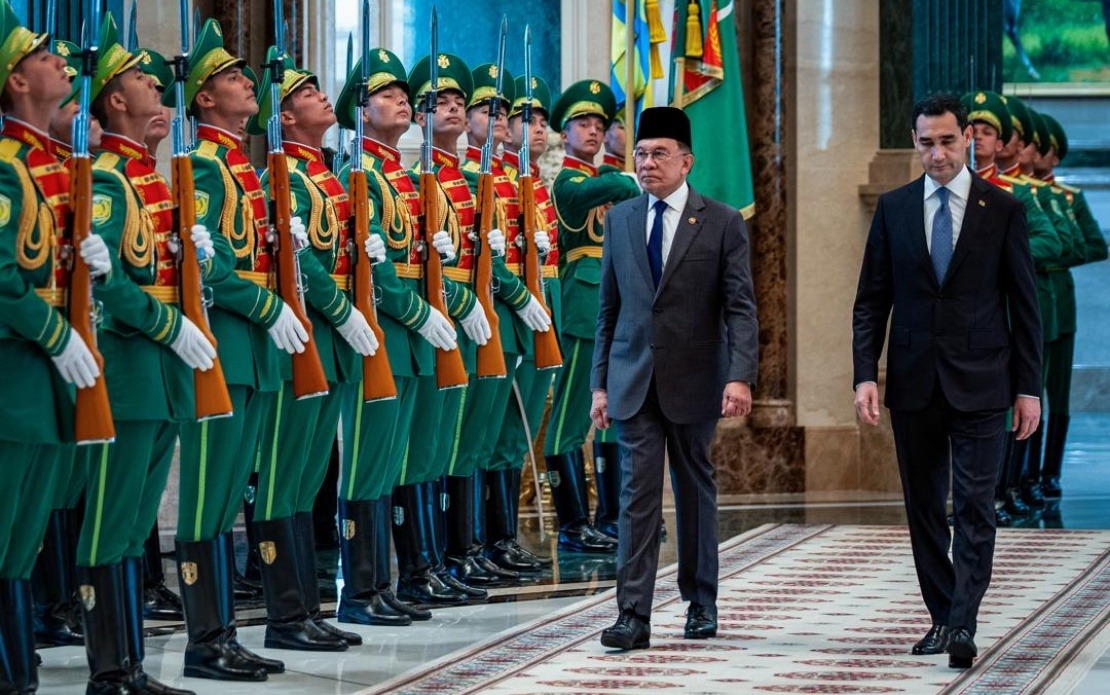 PM Anwar Receives Full Honours in Historic Turkmenistan Visit