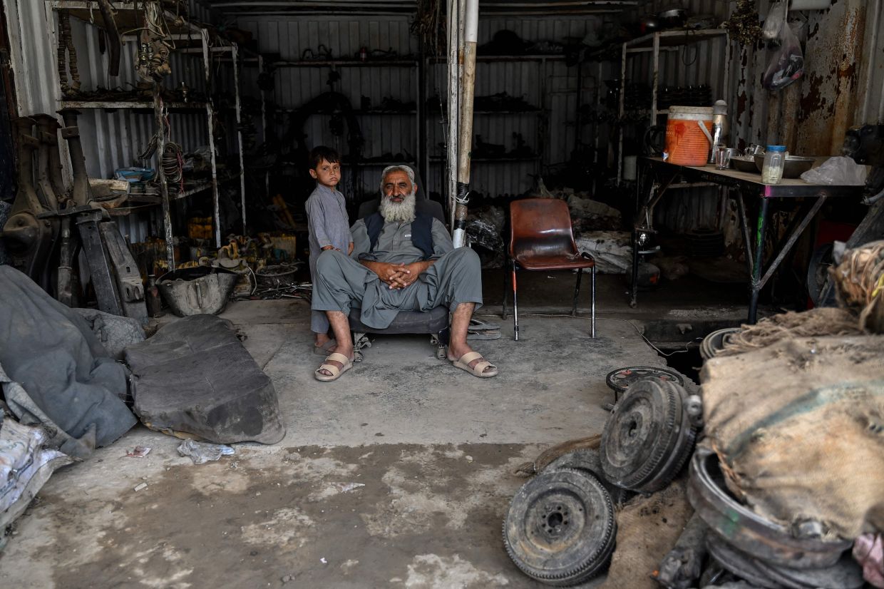 Afghanistan's Car Trade Collapses as Regional Conflicts Choke Supply Lines