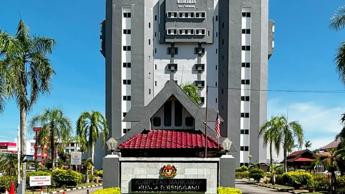 Special Branch Officer Fined RM10,000 for Accepting Cash from Family