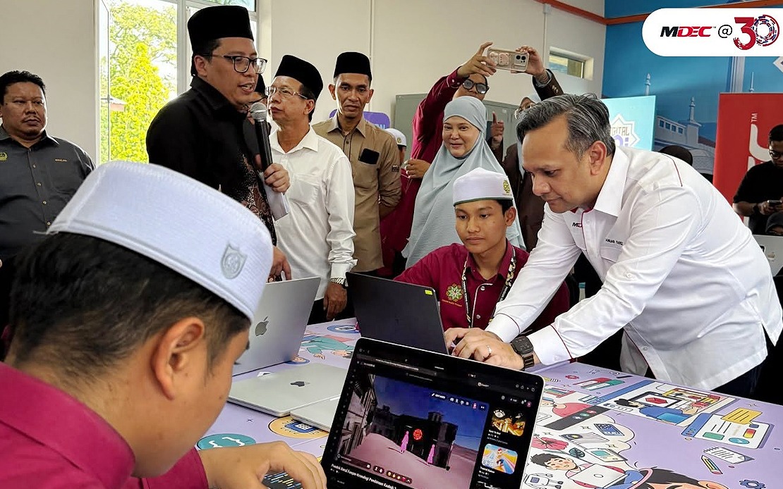 Islamic School in Ipoh Gets Digital Hub to Boost Tech Skills Among Students