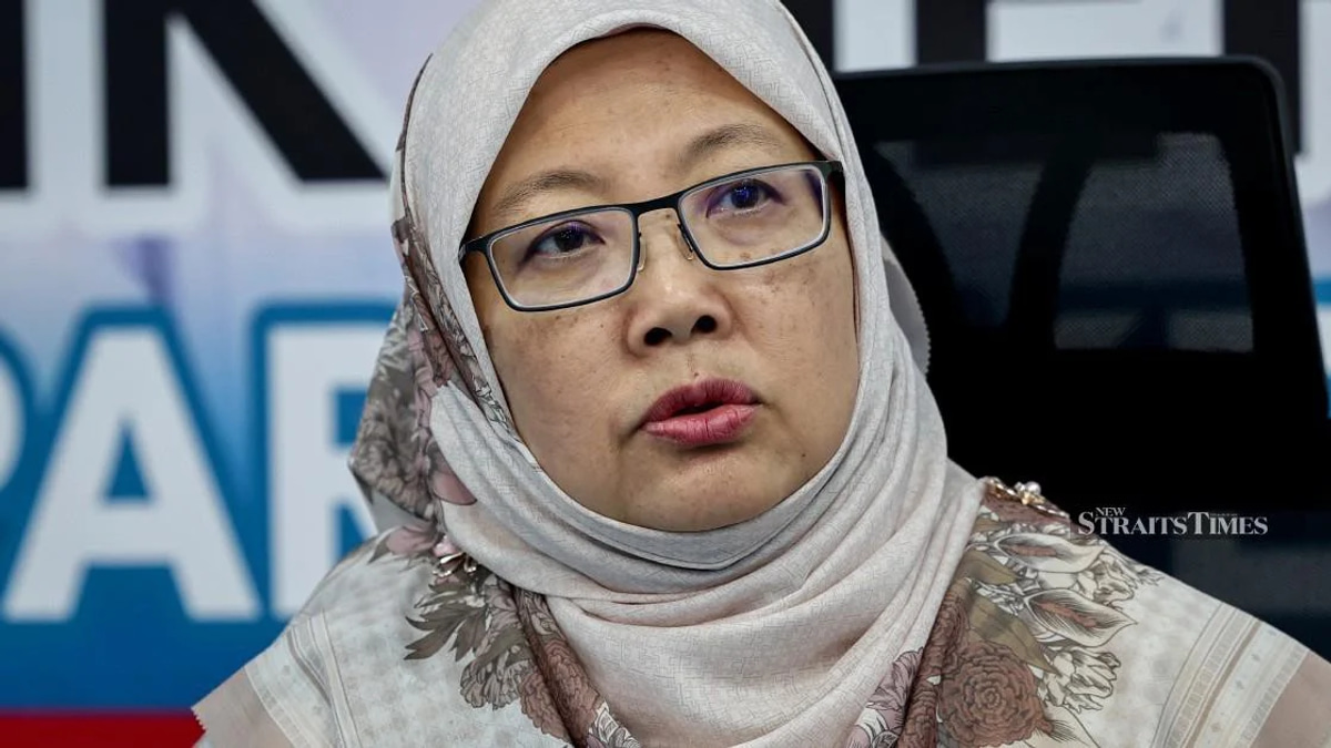 Zaliha Challenges Onn Hafiz Over Shifting Menteri Besar Stance